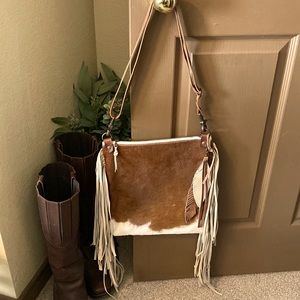 Jill’s Homestead Dolly with Double Feather Tassel and Dust Bag NWOT